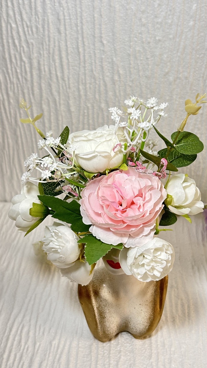 Vaza Domnita cu flori artificiale [2]