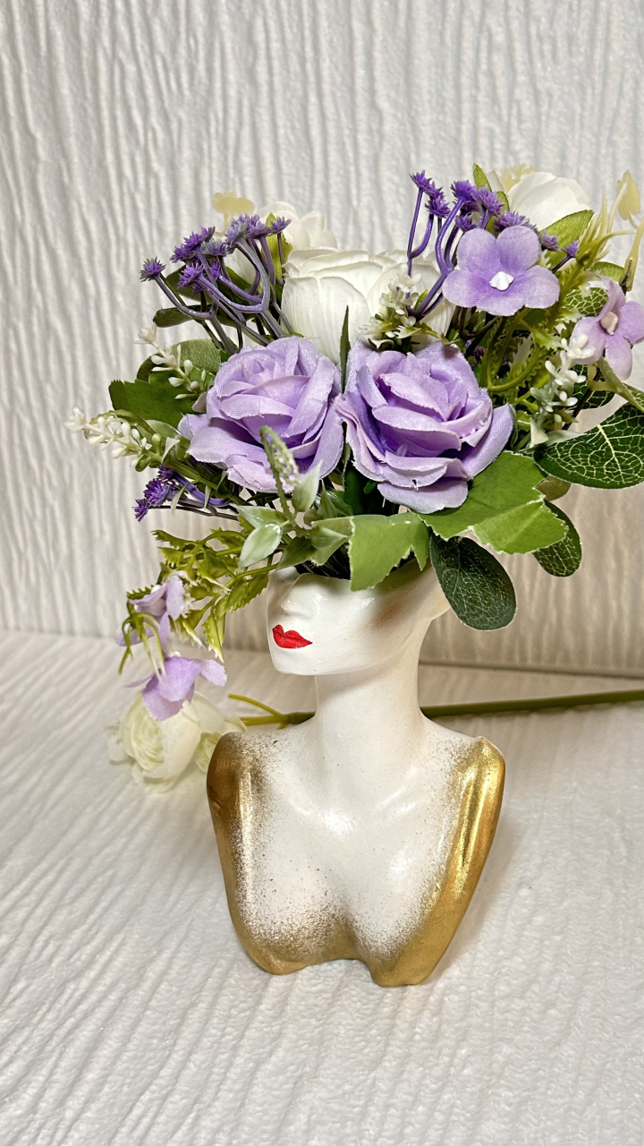 Vaza Domnita cu flori artificiale [4]