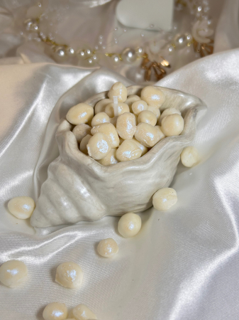 Lumanari in recipient - Lumanare Scoica cu Perle Stralucitoare