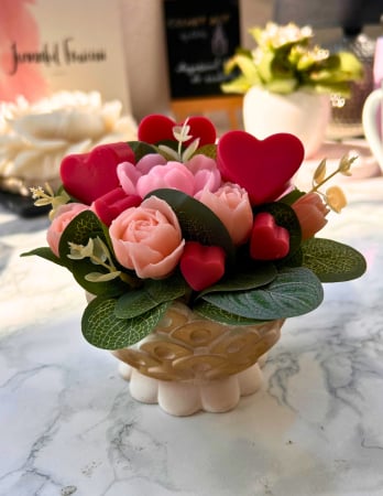 Aranjamente flori din sapun - Mini aranjament cu flori si inimioare