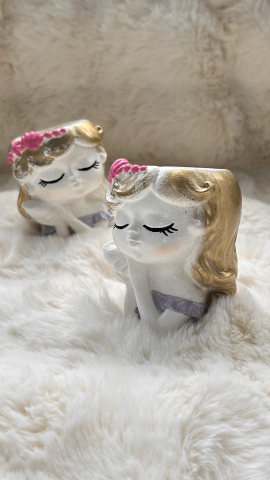 Vaza decorativa Fetita cu scoica [1]