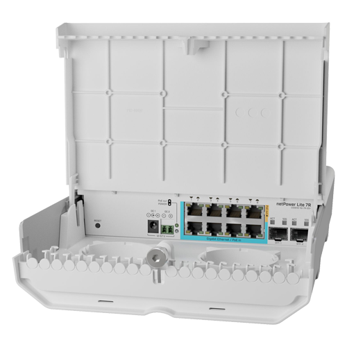 Smart Switch outdoor, 8 x Gigabit (7 PoE in), 2 x SFP+ 10Gbps - Mikrotik CSS610-1Gi-7R-2S+OUT [3]