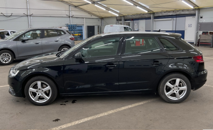 Audi A3 Sportback 1.6 TDi Attraction Navi Klima [8]