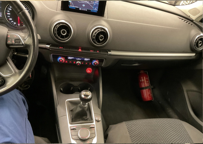 Audi A3 Sportback 1.6 TDi Attraction Navi Klima [11]