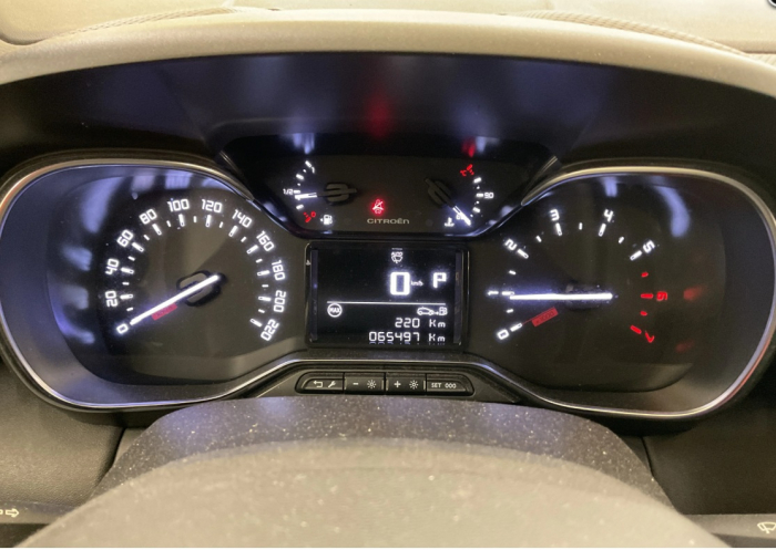 citroen-c3-aircross-12-puretech-shine-automata-2018-navi-camera-keyless-rate-tbi.jpg [7]