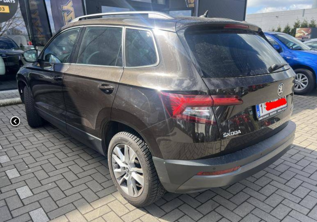 Skoda Karoq Style 1.0 TSI Pano LED Navi Camera Klima PDC [4]