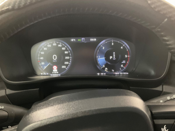 Volvo XC40 2.0 D3 AWD 2019 [14]