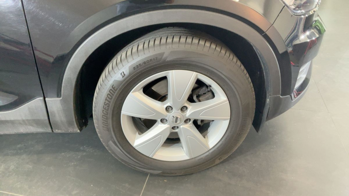 Volvo XC40 2.0 D3 AWD 2019 [28]