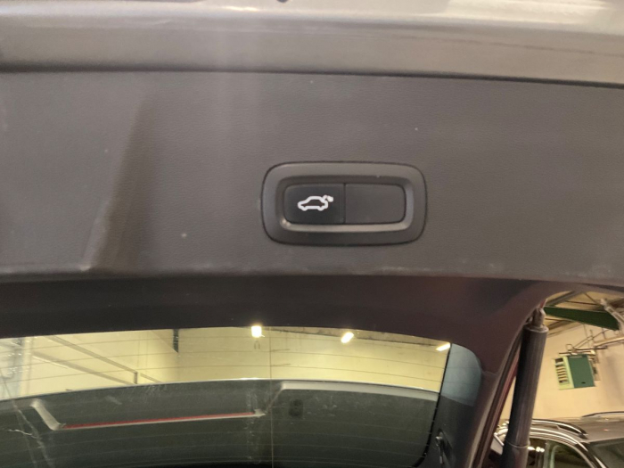 Volvo XC40 2.0 D3 Business AWD 2019 [16]