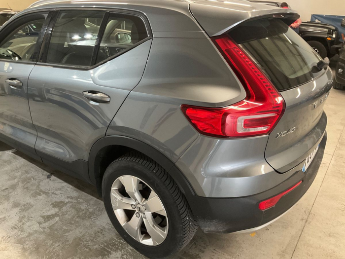 Volvo XC40 2.0 D3 Business AWD 2019 [2]