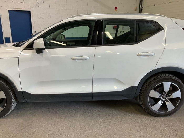 Volvo XC40 2.0 D4 Momentum AWD 2018 [5]