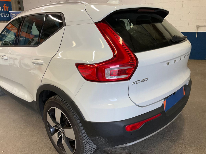 Volvo XC40 2.0 D4 Momentum AWD 2018 [4]
