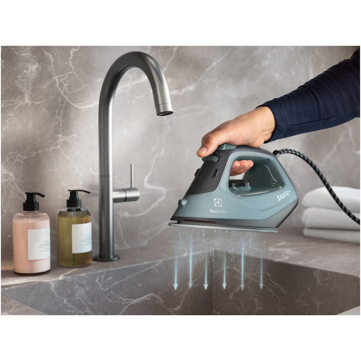 Ютия Electrolux Easyline E5SI2-6OG, океанско зелена/сива [5]