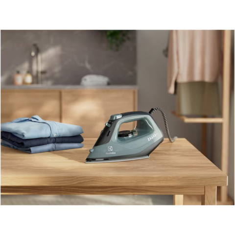Ютия Electrolux Easyline E5SI2-6OG, океанско зелена/сива [7]