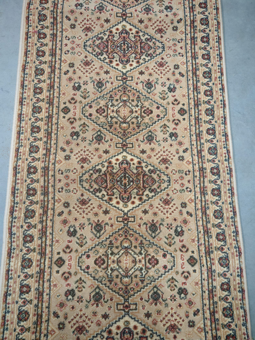 Traversa Covor, Lotos 15040, Bej, Latime 120 cm, Diverse Lungimi, 1800 gr/mp [4]