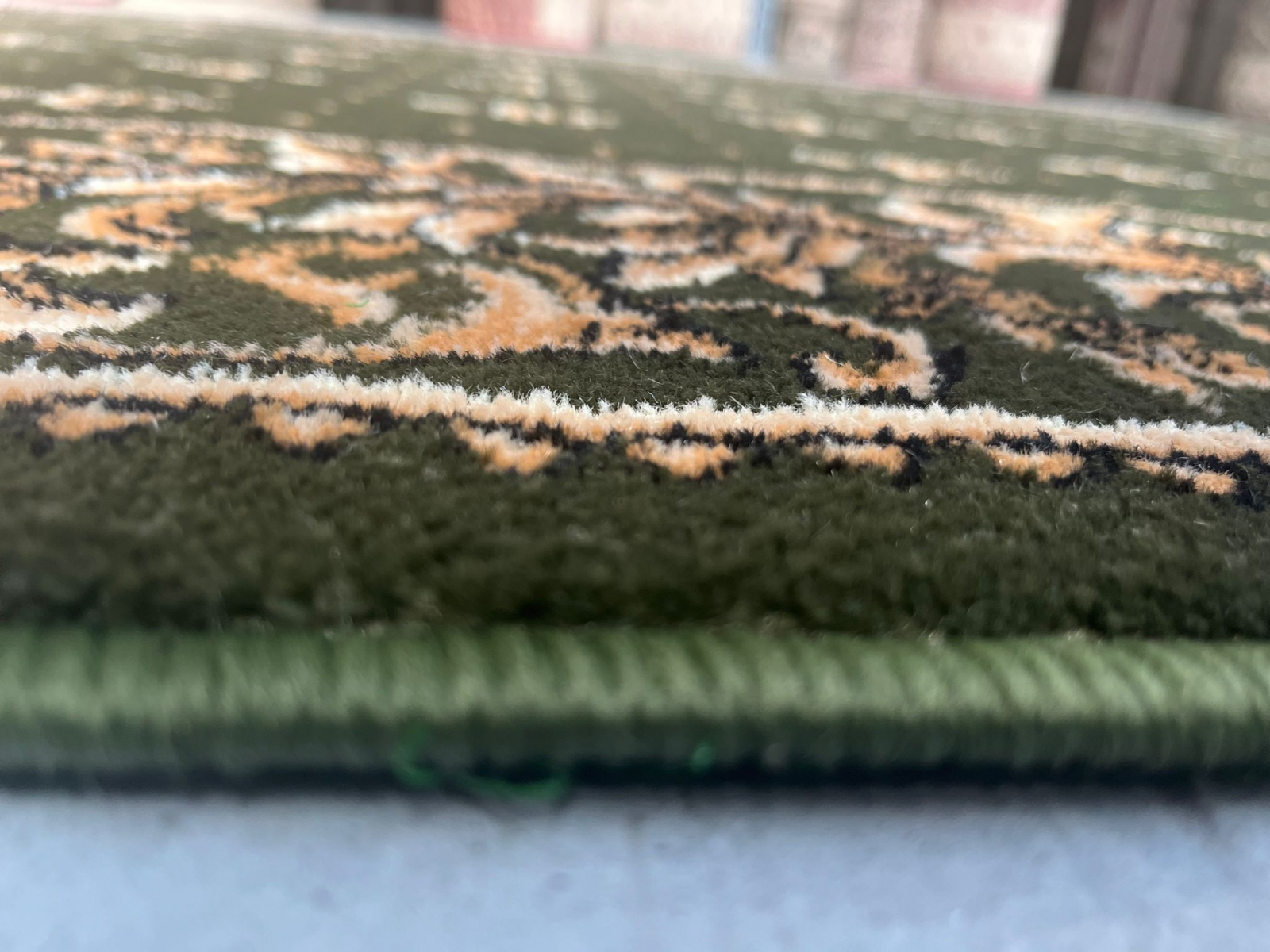 Traversa Lotos 15033/310 Verde 150x300 cm pentru Biserica [8]