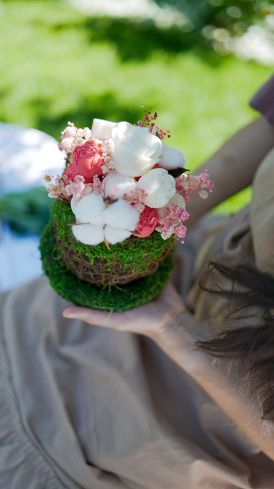 Aranjament floral în coșuleț tip ceșcuță [3]