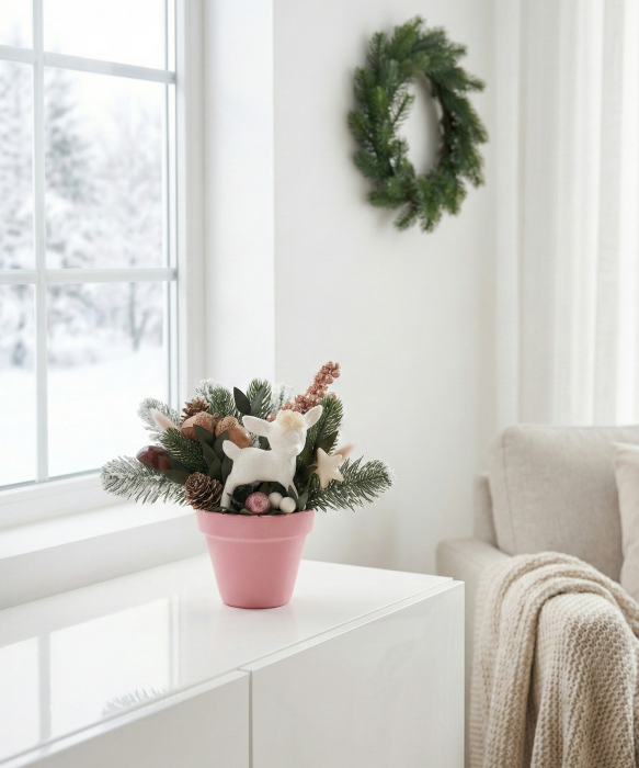 Aranjament Craciun in Ghiveci Roz cu Caprioara Alba si Brad Nins [2]