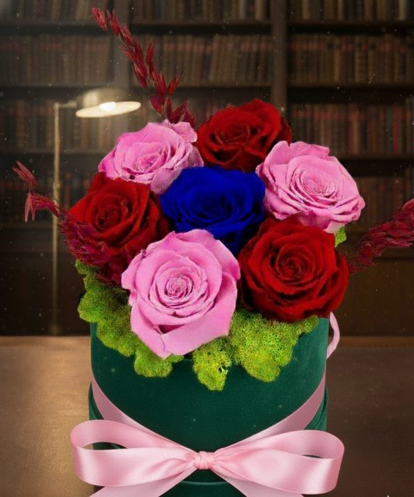 Trio Regal - Cutie Catifea cu Trandafiri Criogenati Rosii Roz Albastri [4]