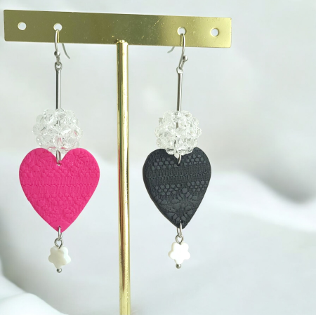 SĂRBĂTORI - Cercei eleganți cu inimi in doua culori și sidef