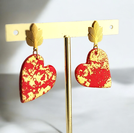 Cercei eleganți cu inimi roșii și tortițe frunze [1]