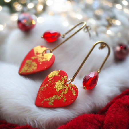 SĂRBĂTORI - Cercei Inimi cu cristal roșu