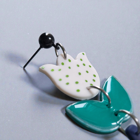 Lalele albe cu buline verzi [1]