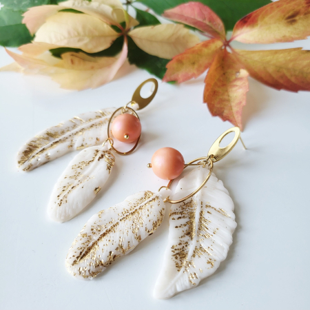 Cercei Pene - Pene albe cu detalii aurii