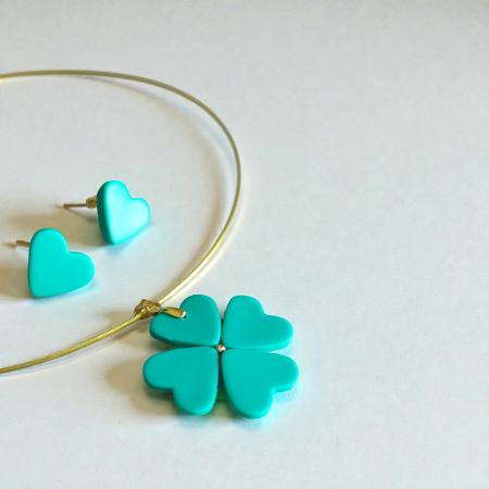 Inimi - Set colier trifoi cu patru Foi si cercei inimioare verzi