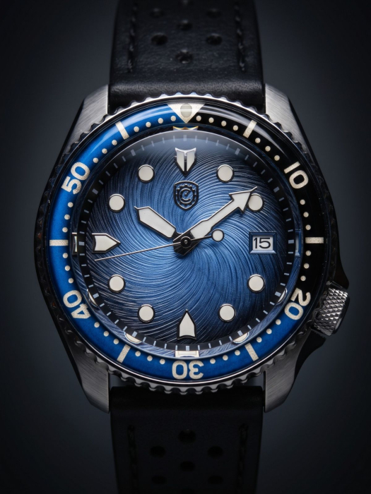 Deep Blue Vortex Diver Custom NH35 43mm Bundle [4]