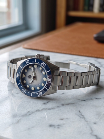 Glacier Blue Diver Custom NH35 40mm [3]
