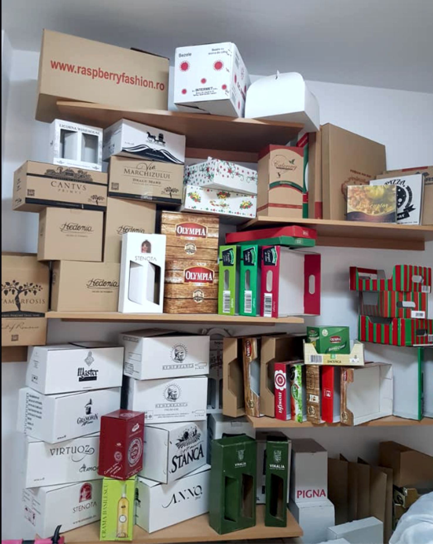 Cutii de carton personalizate cu imprimare flexo – exemple din productia Cubi.ro