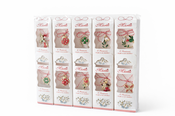 Martisor cu Brosa Metalica si Snur Traditional, Ambalaj Elegant cu Mesaj, 11x2x4 cm [2]