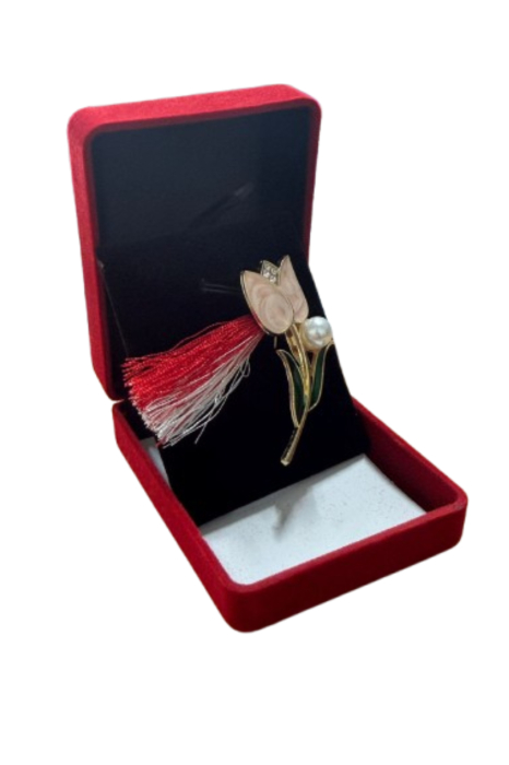 Brosa Floare Martisor cu Petale Roz si Perlă Eleganta in Cutie de Catifea [2]
