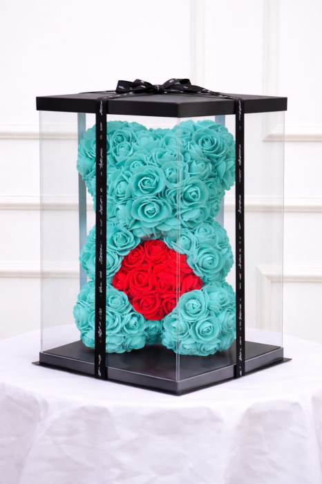 Ursulet decorativ din trandafiri din spuma verde menta cu inima rosie in cutie transparenta [2]
