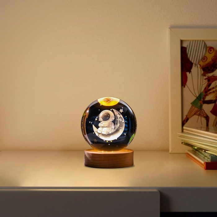 Glob Cristal 3D Astronaut pe Luna cu Baza Lemn si LED, Decor Premium, 6 cm [6]