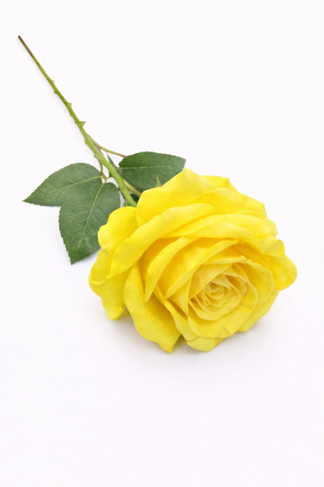 Trandafir artificial galben cu petale catifea aspect natural elegant 50 cm [2]