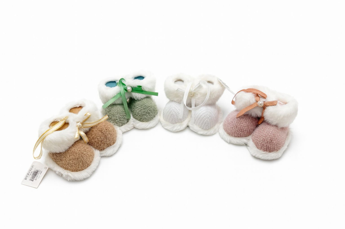 Decoratiune brad pereche botosei bebelusi plus cu panglica si perluta, culori diverse [1]