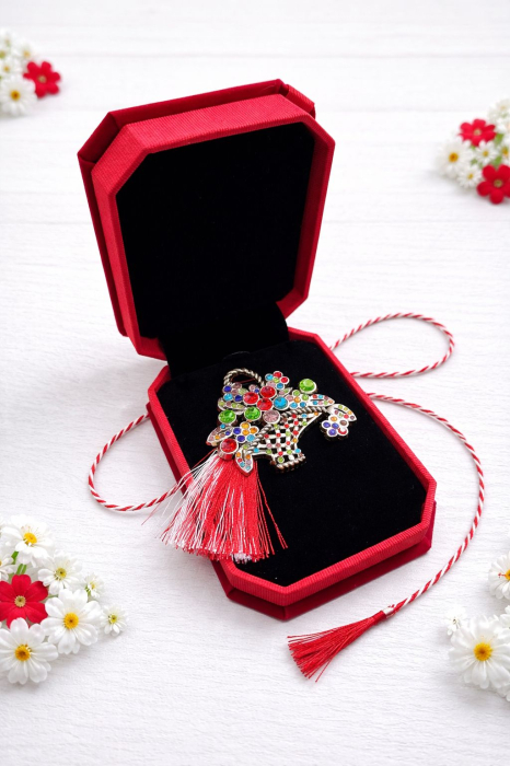 Brosa argintie cosulet cu flori si strasuri in cutie din catifea premium 10cm [2]