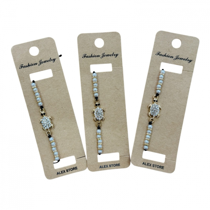 Bratara cu perle albe si pandantiv broscuta cu cristale – accesoriu elegant si simbolic pentru femei si fete,  [2]