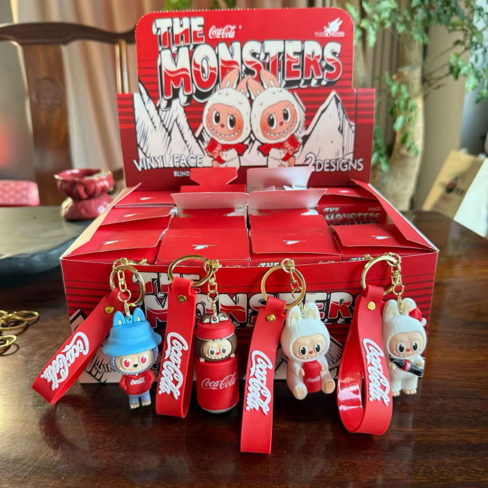 Breloc surpriza Labubu The Monsters Coca Cola editie limitata, 6 modele diferite,  [2]