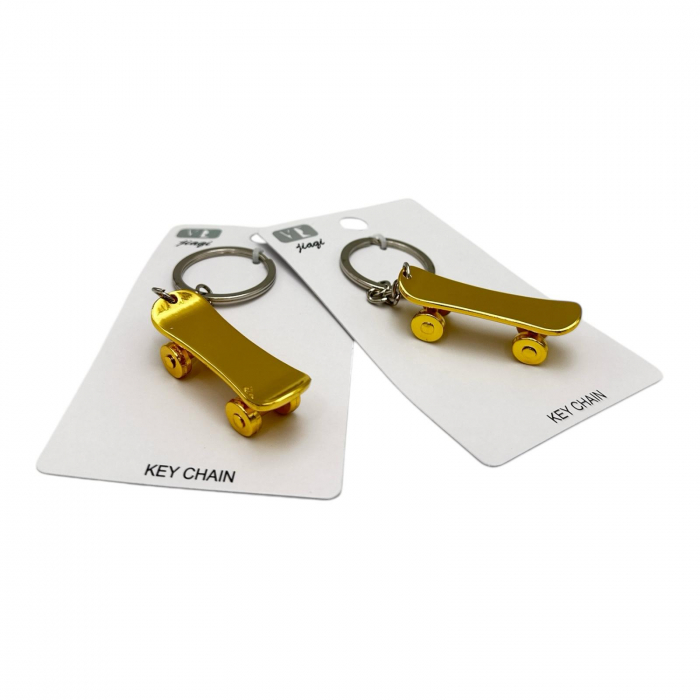 Breloc tip skateboard din inox, negru, argintiu si auriu – Accesoriu modern si rezistent pentru chei,  [4]
