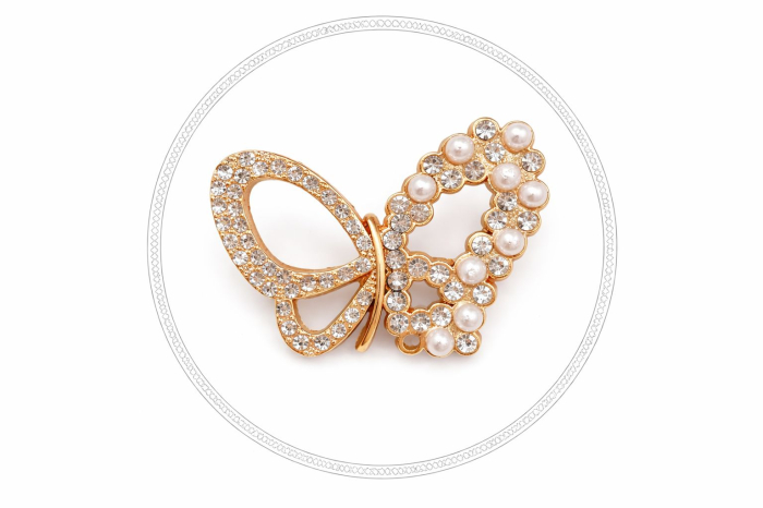 Brosa fluture 5x4 cm, finisaj auriu cu perle si pietre, cadou primavara elegant [3]