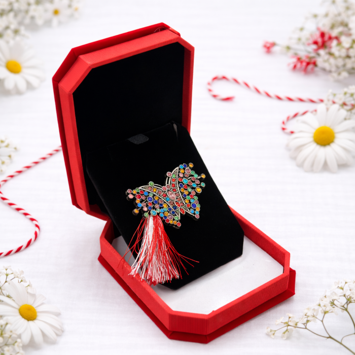 Brosa Martisor Fluture in Cutie din catifea Rosie [2]