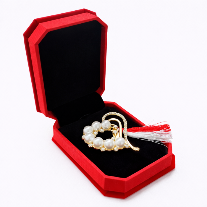 brosa-martisor-inima-perle [1]