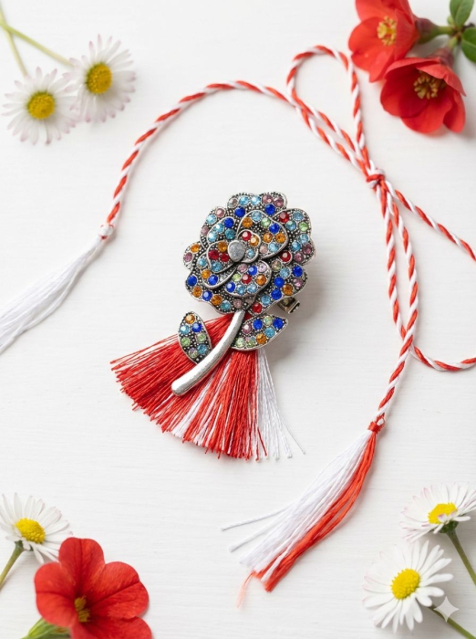 Brosa Martisor 5 cm, Trandafir cu cristale, in cutie 9x9 cm cu fereastra, cadou 1 Martie [2]