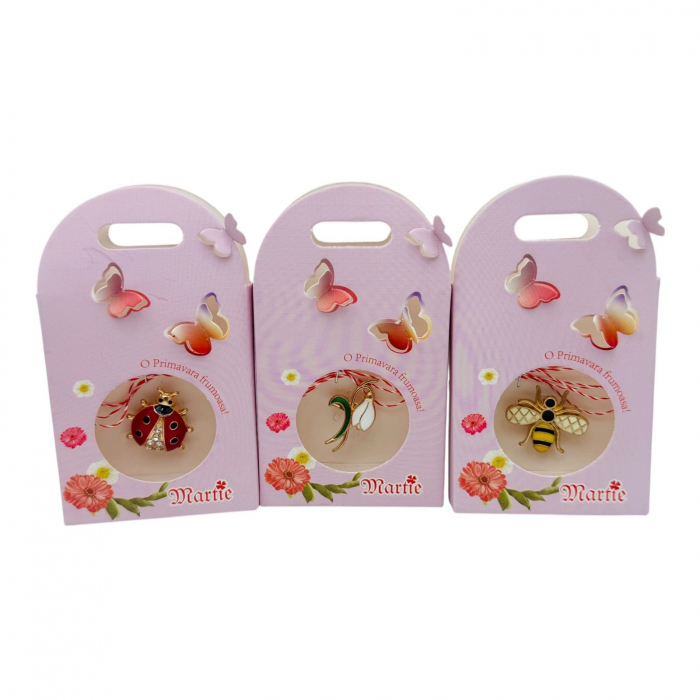 Brosa martisor ambalata in cutiuta lila deosebita, 12.5×7.5cm, modele combinate,   [4]