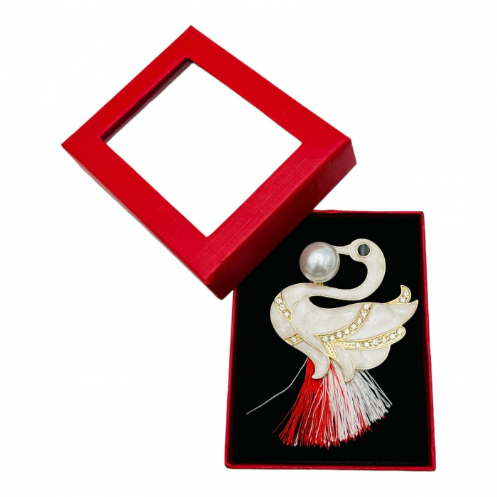 Brosa Martisor Lebada Stilizata, marime mare, ambalata in cutie rosie, 8.5×6.5×2.5cm,   [6]