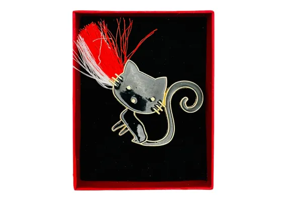 Brosa Martisor, Pisicuta Simpatica, ambalata in cutie rosie cu fereastra, 8.5×6.5×2.5cm  [1]