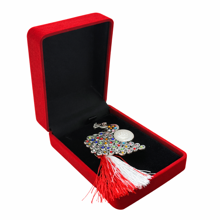 Brosa Paun Martisor cu Strasuri Multicolore si Perla [1]